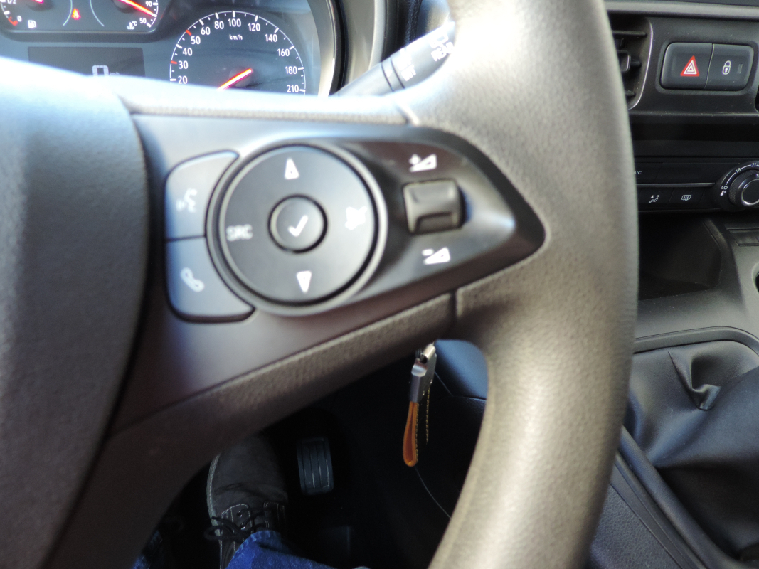 Opel Combo Cargo — 23
